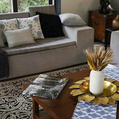 The Leaf By Stayvista - An Enchanting Escape Offering A Pool, Terrace, Lush Lawn, Contemporary Interiors, And Indoor Games Alībāg Εξωτερικό φωτογραφία