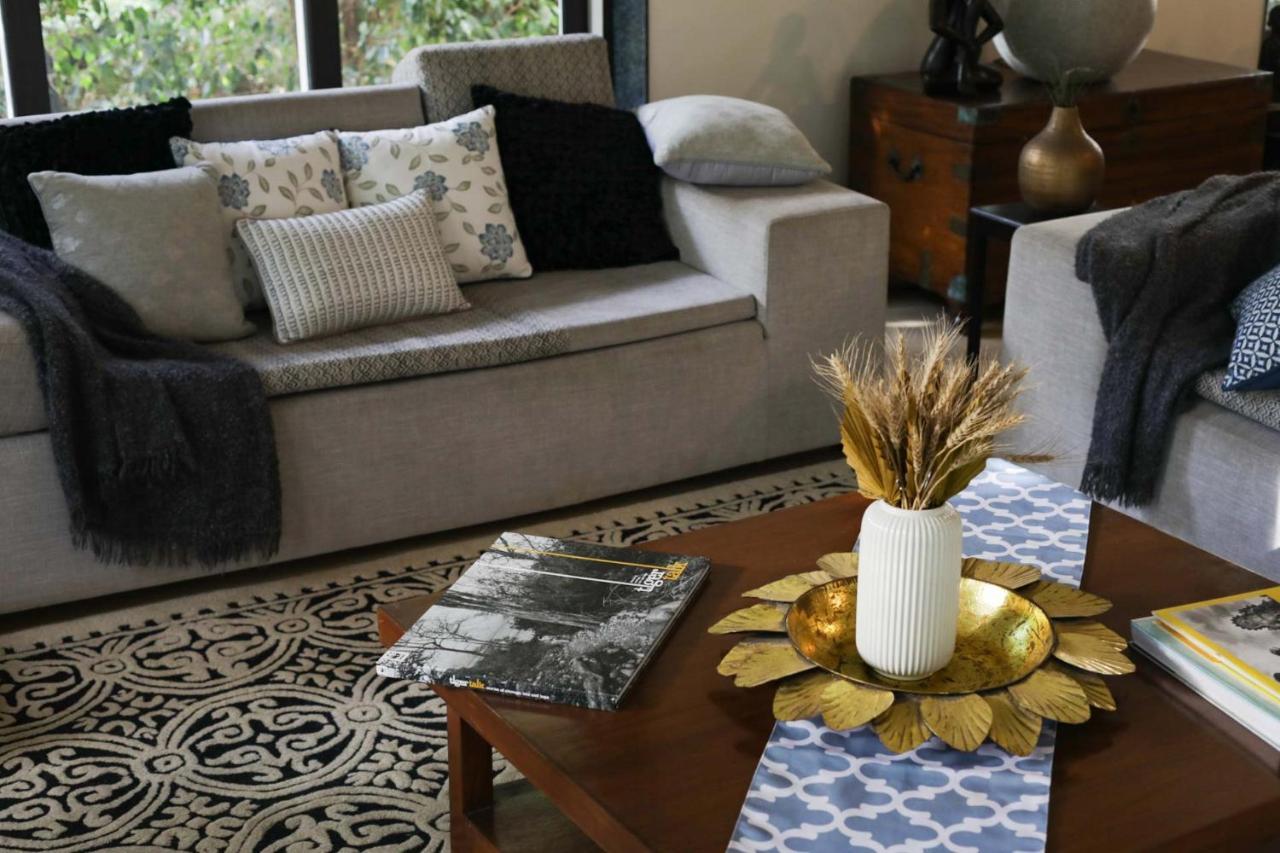The Leaf By Stayvista - An Enchanting Escape Offering A Pool, Terrace, Lush Lawn, Contemporary Interiors, And Indoor Games Alībāg Εξωτερικό φωτογραφία